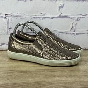 ECCO Soft 7 Metallic Gold Leather Slip On Sneakers Women's 38 US 7-7.5 Shoes